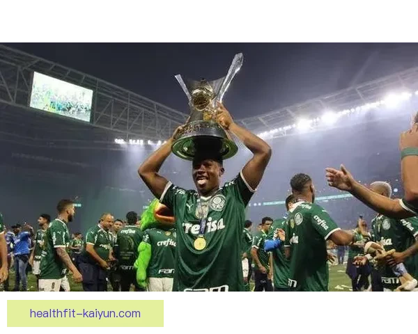 莱万多夫斯基状态回暖，巴萨低迷原因分析与期待反弹