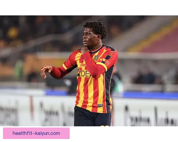 贝林厄姆远射进球集锦展示其状态回暖，梅开二度引发关注